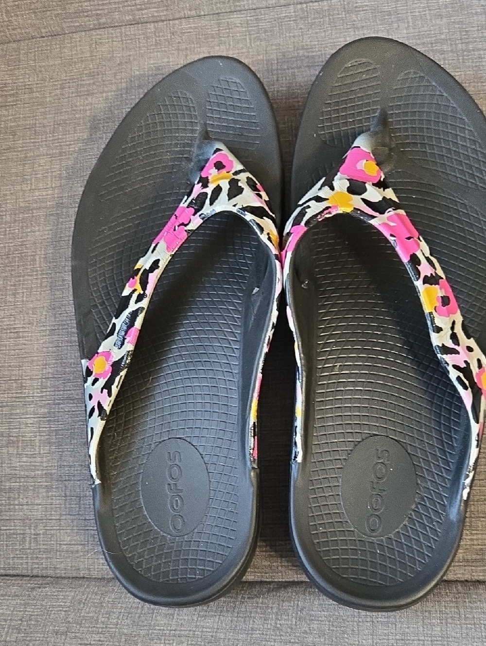 OOFOS Black Sandals with Pink and Yellow Floral Straps